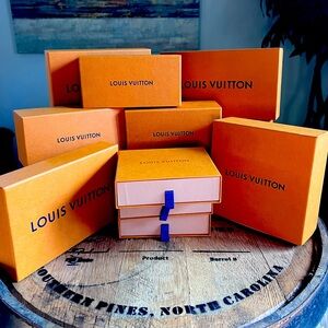 Authentic Louis Vuitton Boxes 💜